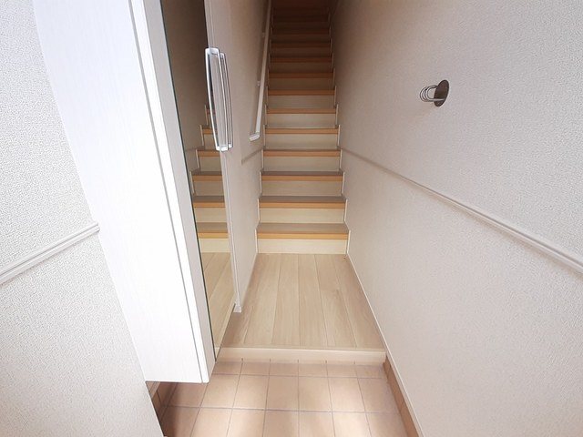 玄関　福岡の賃貸ならトーマスリビング原田店へ