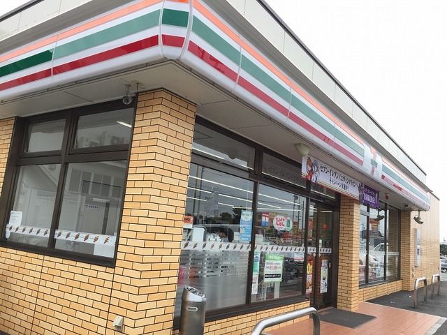 コンビニ　セブンイレブン浜松篠原町店（コンビニ）まで260m