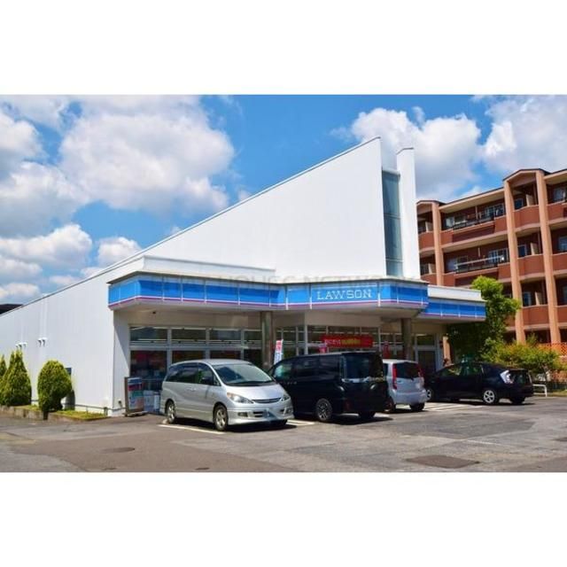 飲食店　ローソン千葉あすみが丘四丁目店（飲食店）まで680m