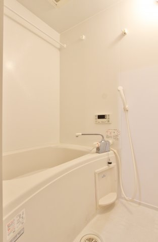 バス・シャワールーム　参考写真（同物件別部屋）