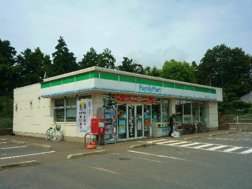 コンビニ　ファミリーマート いわさわ大日店（コンビニ）まで2185m