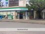 コンビニ　ファミリーマート（コンビニ）まで727m