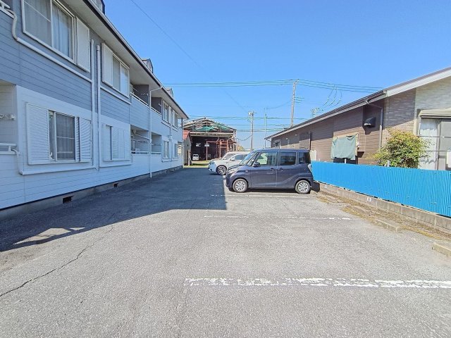 駐車場　無料の駐車場