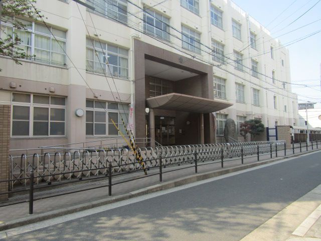 小学校　大阪市立育和小学校（小学校）まで522m