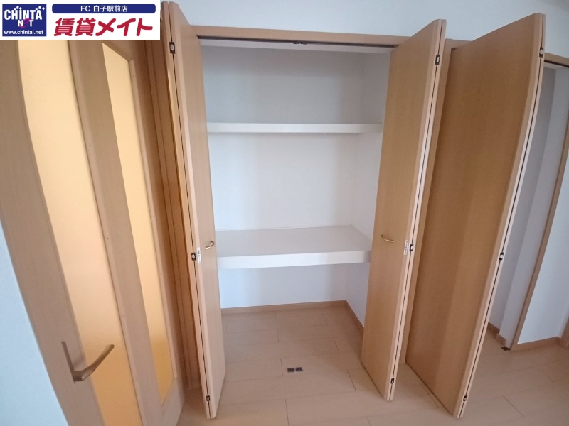 収納　同物件別室の画像です