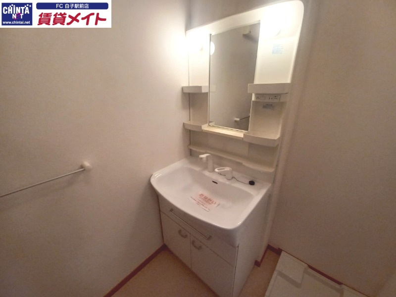 洗面設備　同物件別室の画像です