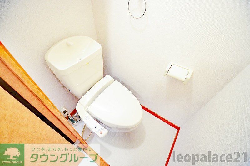 その他　バストイレ別、浴室乾燥機付き