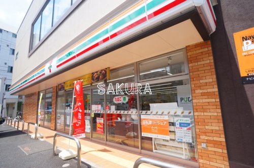 コンビニ　セブン-イレブン 川崎新丸子東２丁目店（コンビニ）まで135m