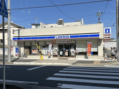 コンビニ　ローソン鳴海駅東店（コンビニ）まで731m
