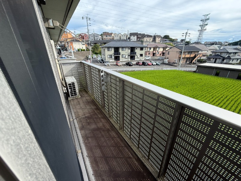 バルコニー　※写真は反転タイプのお部屋です