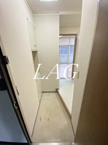 玄関　玄関です。