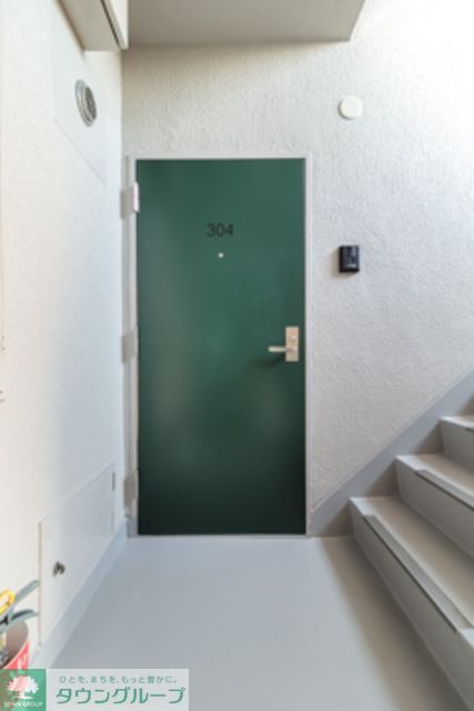 玄関　※写真は同タイプ住戸です。
