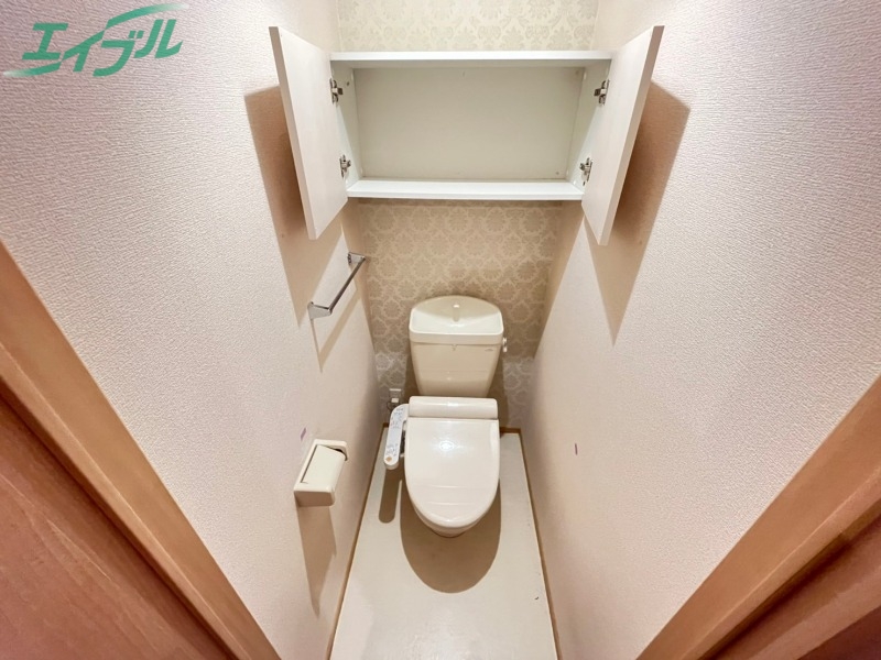 トイレ　別部屋反転参考写真です