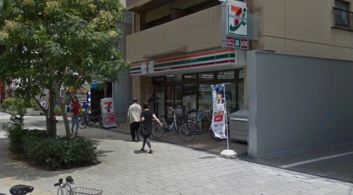 コンビニ　セブン－イレブン 大阪天神橋１丁目店（コンビニ）まで268m