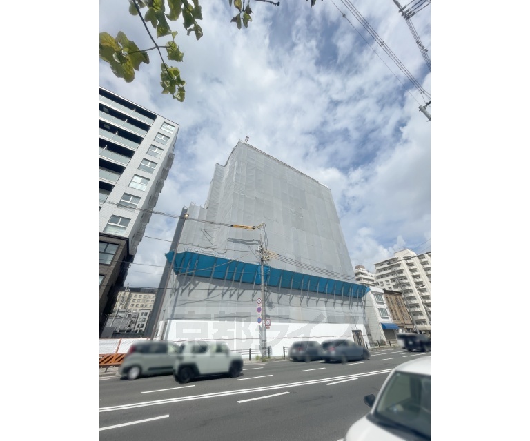 建物外観　建築中