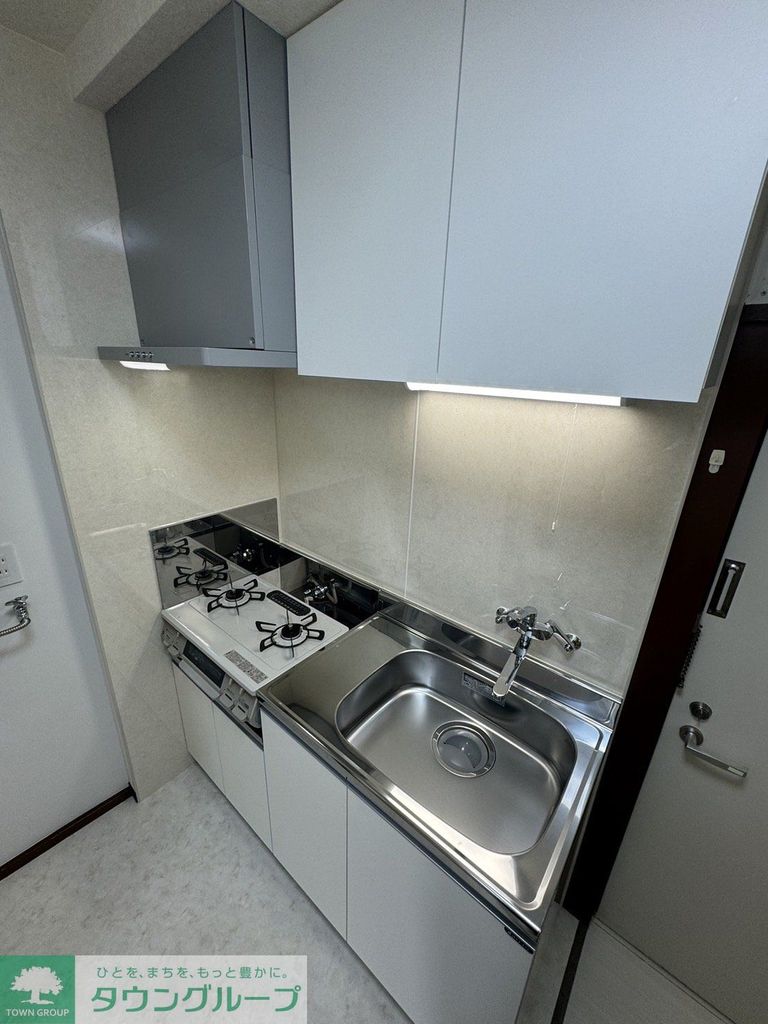 キッチン　別部屋参考写真　床の色変更あり