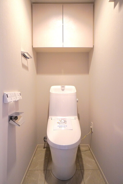 トイレ　※写真は同タイプ住戸です。