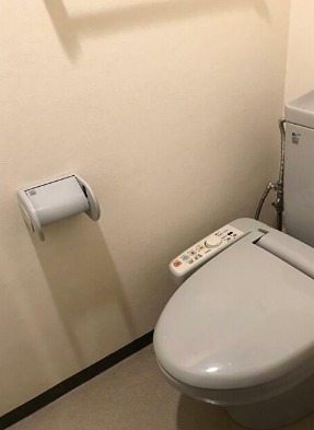 トイレ　※同仕様写真含む