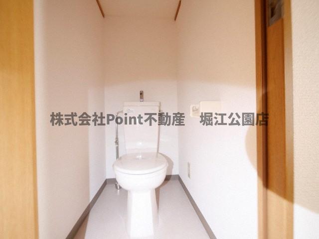 地下鉄長堀鶴見緑地線 西長堀駅 徒歩4分 11階建 築24年のトイレ写真