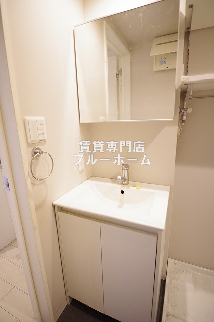 洗面設備　独立洗面台あります！