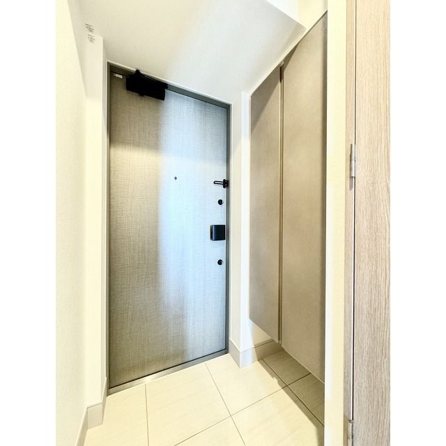 ドゥーエ大宮IIの玄関写真