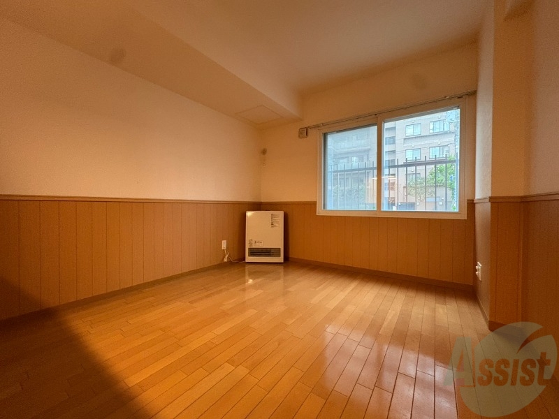 居室・リビング　広くてキレイなお部屋が広がっていて、充実した生活が送れそう。