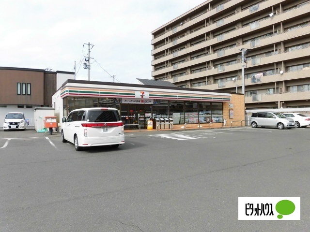 コンビニ　セブンイレブン盛岡津志田西２丁目店（コンビニ）まで488m