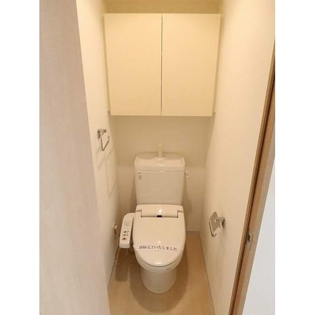 トイレ　※同仕様写真含む