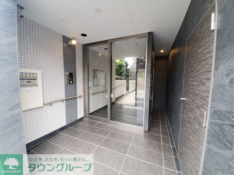 エントランス　エントランス