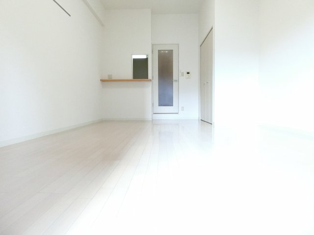 居室・リビング　詳細は、RISUMO江坂本店→06-6155-7137まで♪