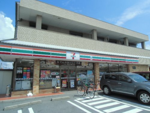 コンビニ　セブンイレブン 浦安海楽店（コンビニ）まで596m