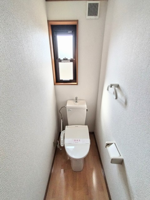 トイレ　★★トイレは洗浄機能付き便座です♪★★