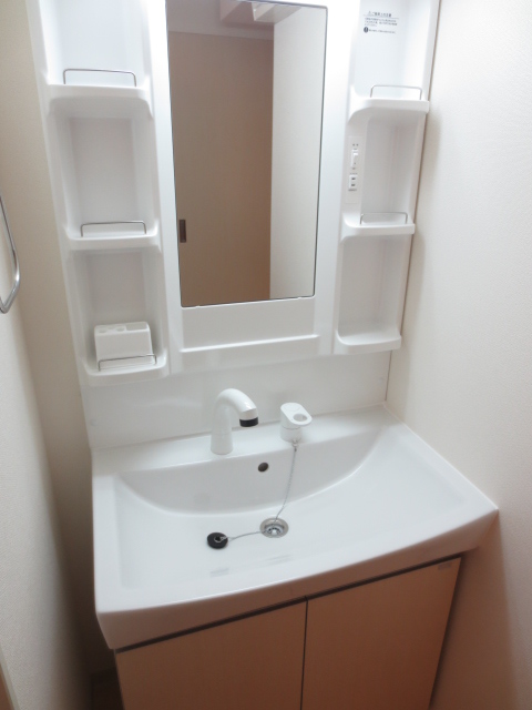 洗面設備　別の部屋の写真です