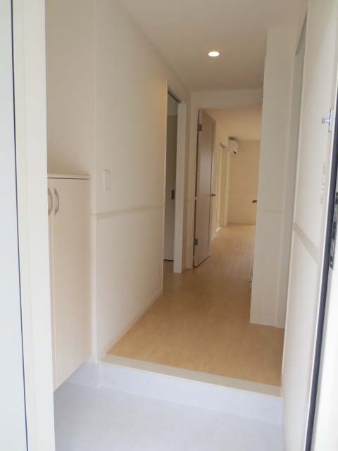 玄関　別の部屋の写真です