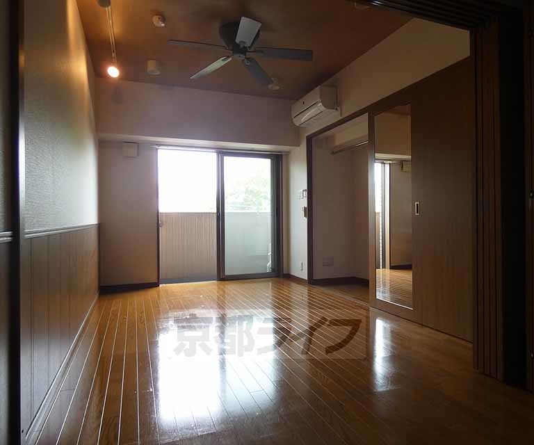Grand E’terna 京都の居間写真