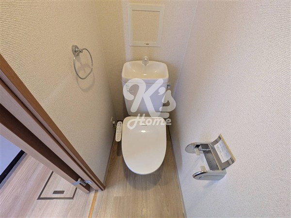 メゾン・ド・ヴィレ須磨潮見坂のトイレ写真
