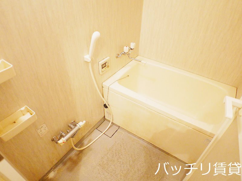 バス・シャワールーム　＊画像は別部屋の為イメージ、現状を優先致します