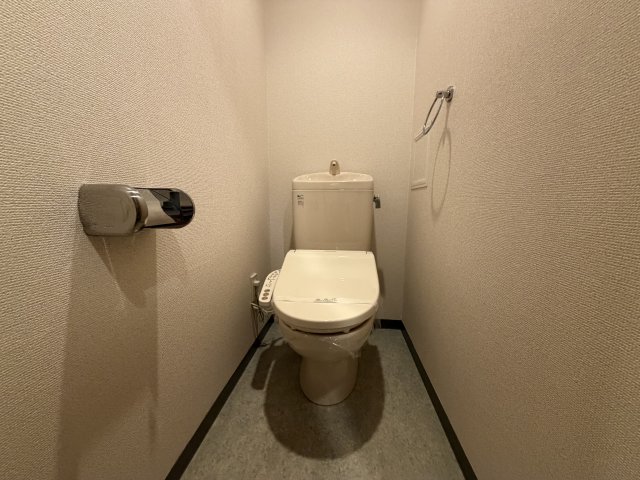 ホープ松屋町住吉のトイレ写真