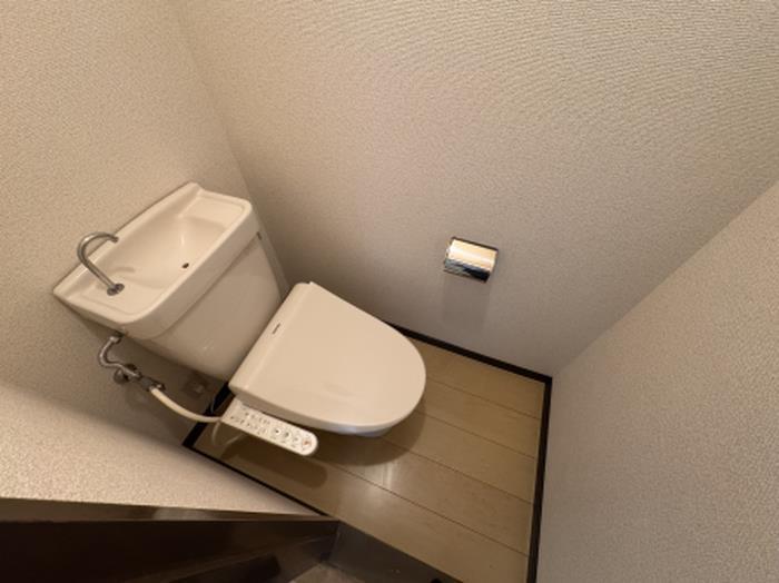 レピュート原田 III棟のトイレ写真