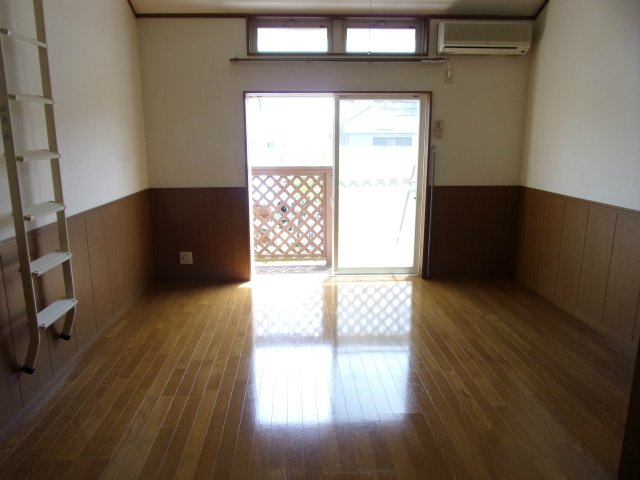 Lとれじゃー3の居間写真
