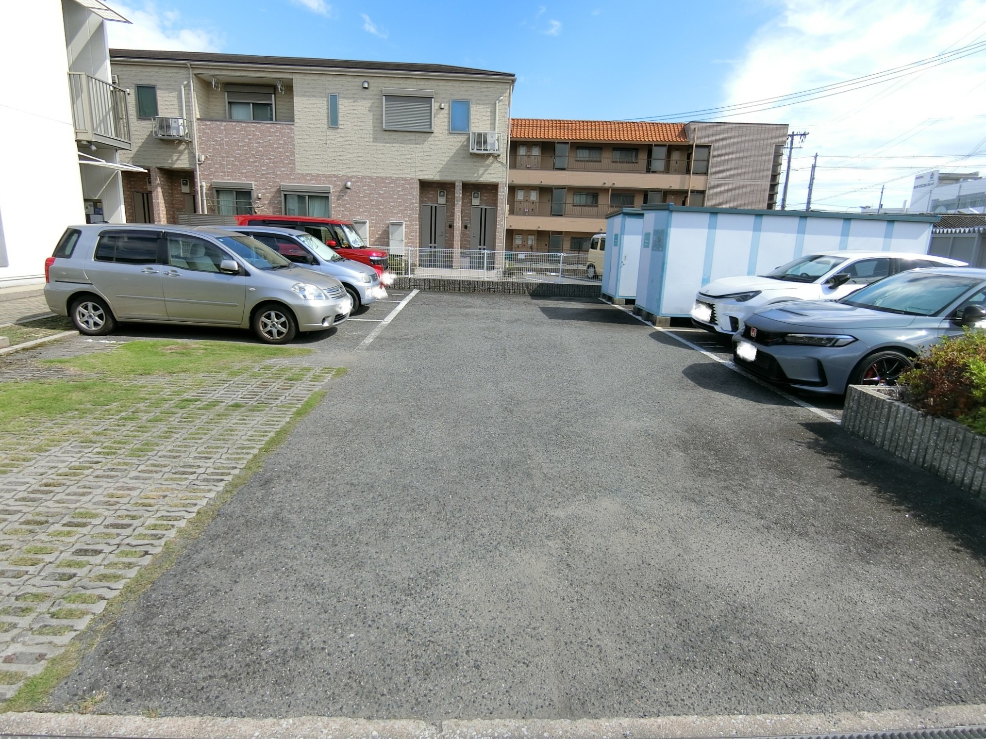駐車場　駐車場枠12台有ります！空き確認はお問い合わせください☆