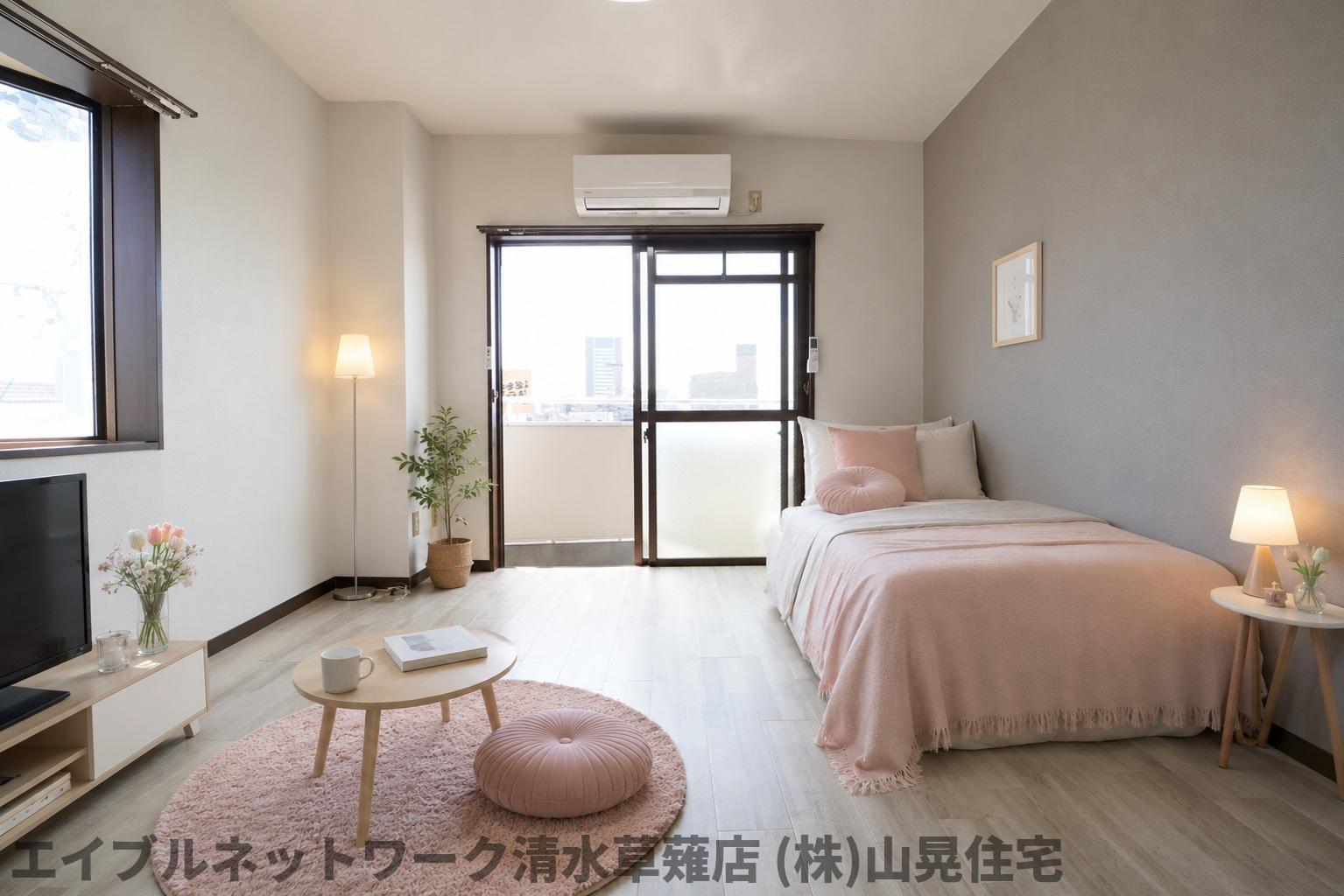 居室・リビング　家具備品はCGによるイメージで、実際の物件には含まれません
