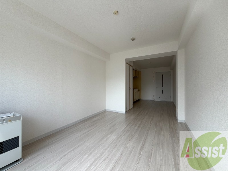 その他部屋・スペース　こちらのお部屋は光が差し込む、温かみのあるお部屋です。