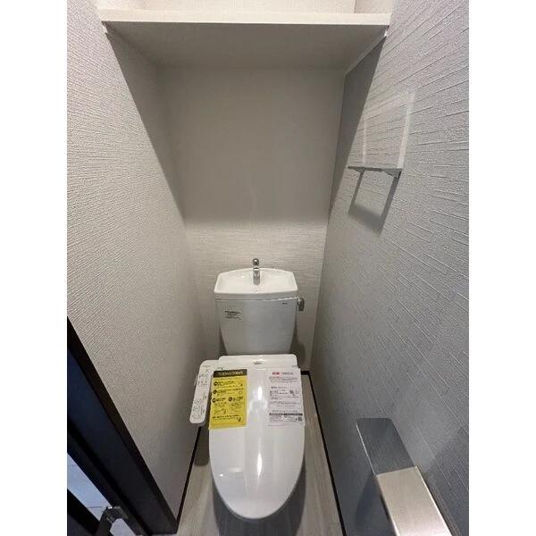 ＪＲ東北本線 南仙台駅 徒歩10分 3階建 築3年のトイレ写真