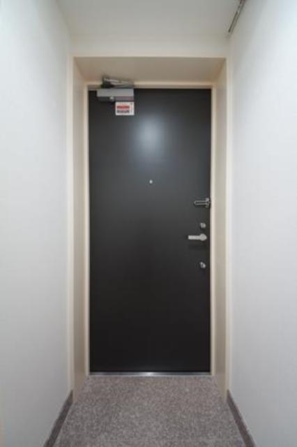 玄関　※写真は同タイプ住戸です。
