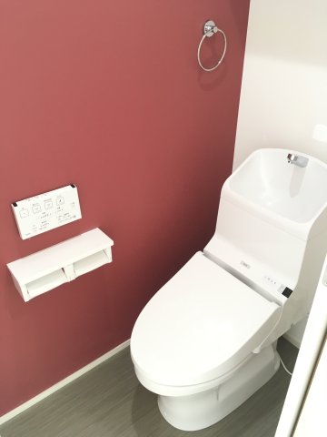 ＪＲ高崎線 行田駅 徒歩14分 2階建 築9年のトイレ写真