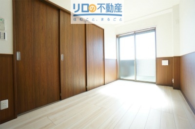 アンプルールフェールエタンセルマン昆陽の内装写真