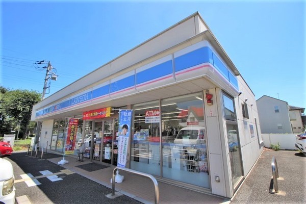 コンビニ　ローソン坂戸溝端町店（コンビニ）まで212m