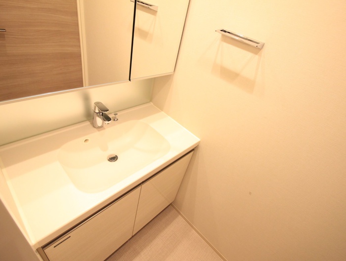 洗面設備　写真は同タイプ住居です。