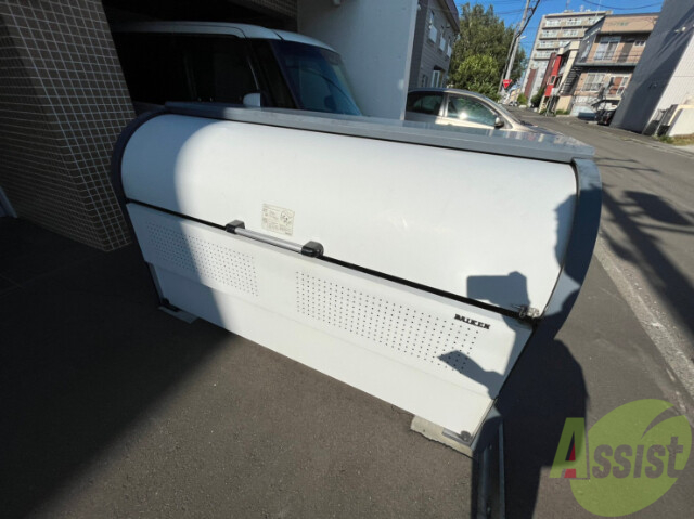 駐車場　ゴミ置き場その他